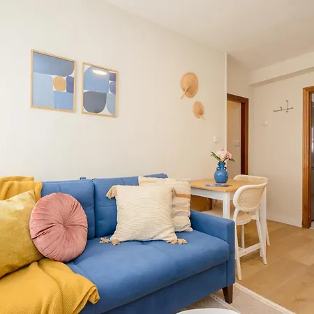 Living Urban 10 * Oviédo