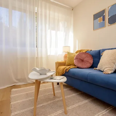 Living Urban 10 Apartment Oviedo