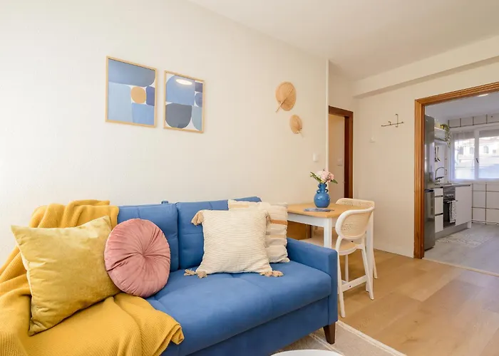 Living Urban 10 * Oviedo